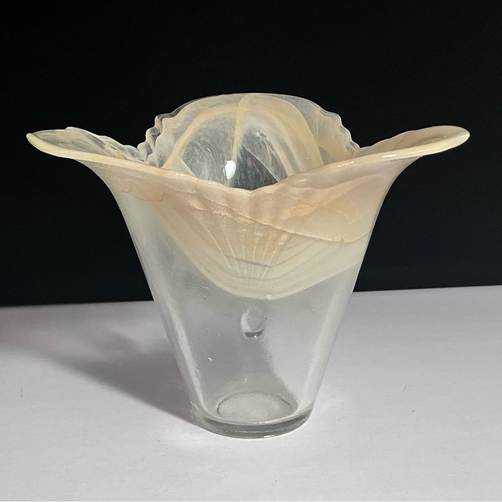 MURANO ITALY Glass Vase / LAVORAZIONE ARTE Trumpet Swirl / 4.75 Inches / VINTAGE